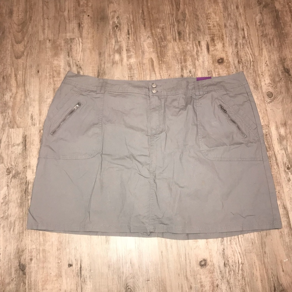 Lane Bryant Gray Mini Skort/Skirt/Shorts 28 NWT